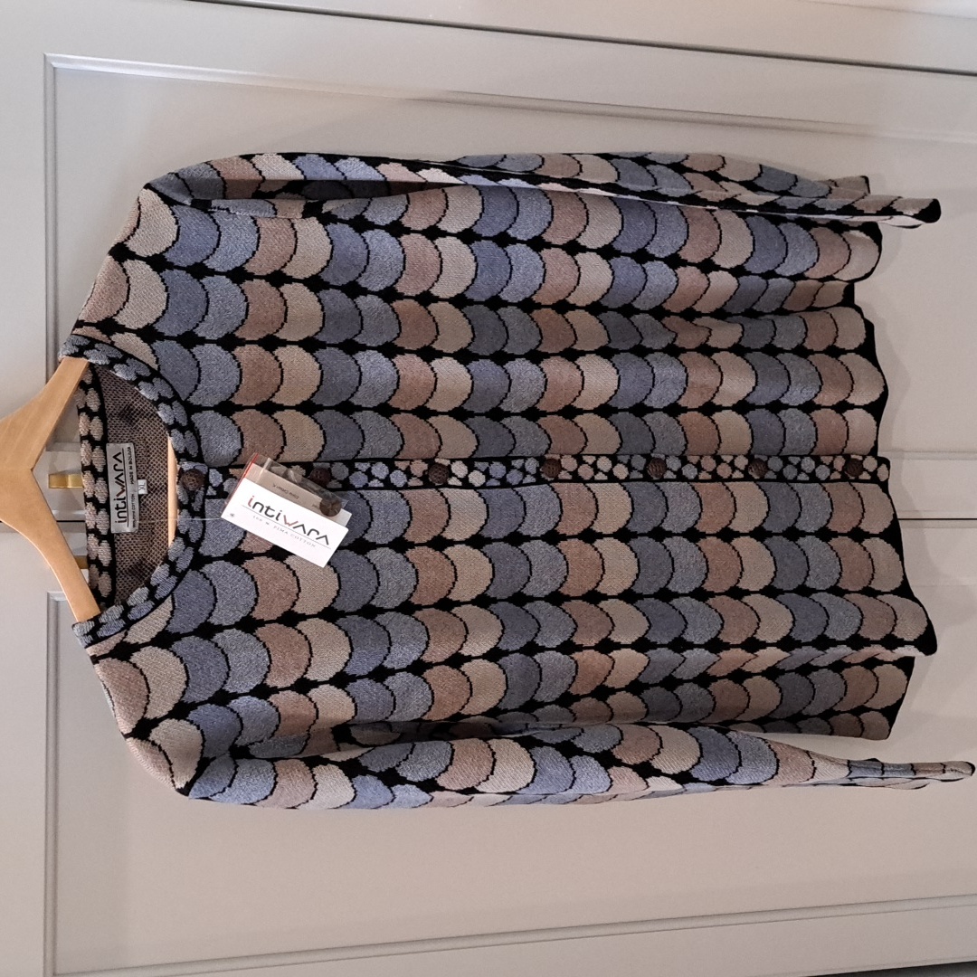 Nwt Novica Sweater